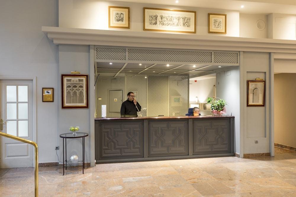 帕拉多科尔多瓦酒店 科爾多瓦 外观 照片